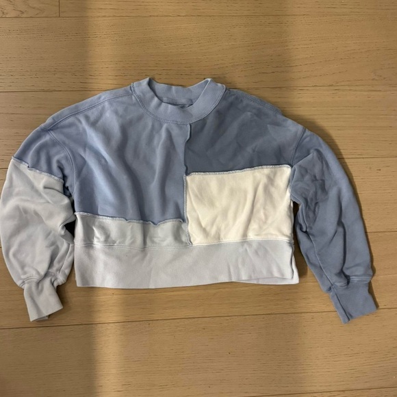 Abercrombie & Fitch Patchwork Crew Neck Sweater - Picture 3 of 4